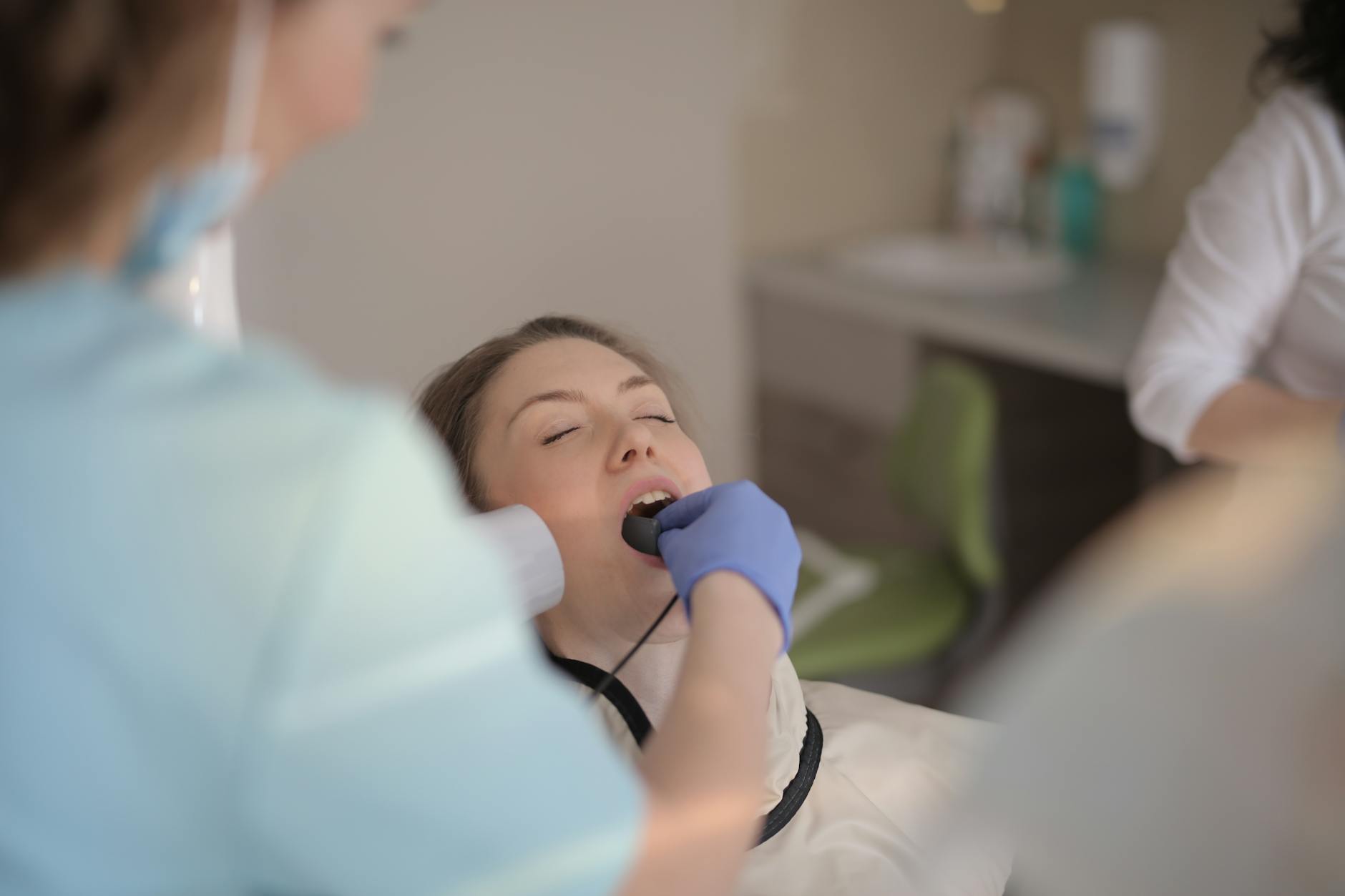 Periajul dentar corect: tehnici și frecvența